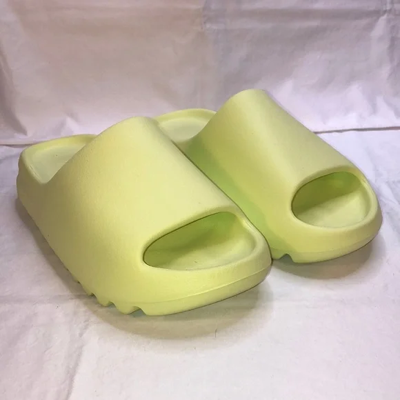 Yeezy Lemon Slide Sandals Lemon Jelly Slides Neon Yellow | eBay main image 3